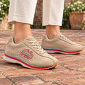Be Wild Damesneakers – Beige vist på model