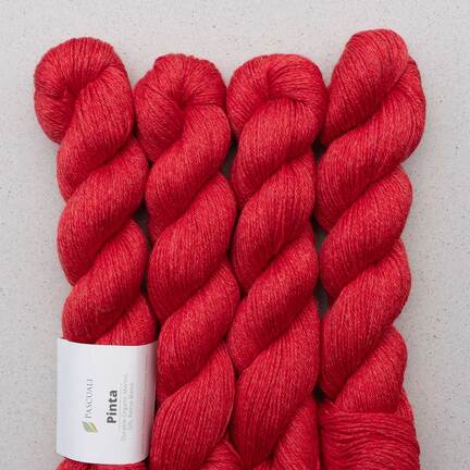 4 garnnoegle af maerket pinta fra pascuali i farven strawberry farvenummer 112
