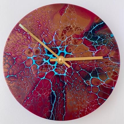 Song without Words - Anderledes rødt unika vægur fra Redesigna