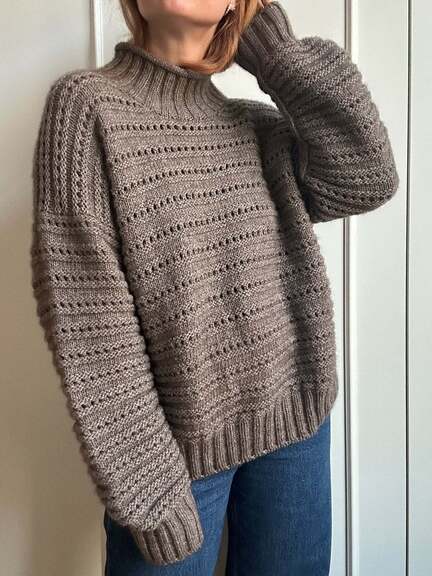 model iført sweater no 27 fra my favorite things knitwear