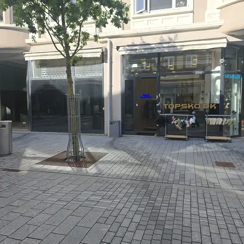 Topsko fysisk butik i Esbjerg