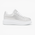 Hvide dame sneakers med rhinsten og høj platformsål, glitrende overflade