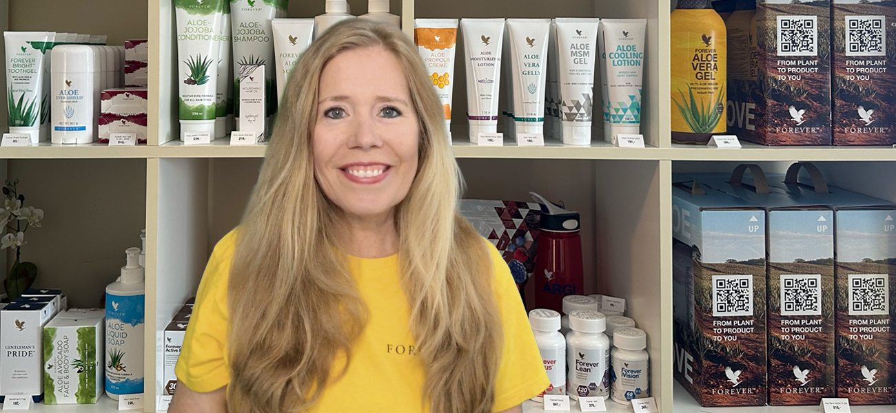 Forever Living Aloe vera forhandler Lili Fisker i Holstebro ved produktreol