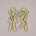Humoristiske toilet-piktogrammer: Laserudskåret i 4 mm fineret MDF, eg eller valnød. Mål: 9,5 cm x 4 cm. Tilføj sjov og personlighed til dit badeværelse eller toilet med disse unikke og elegante skilte