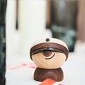 Fablewood student - figur i træ med gravering