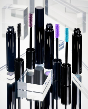 Radiant Magna Lash Mascara i forskellige farver, sort emballage.