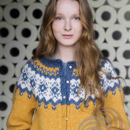 model ifoert cardigan vorsol strikket i lettlopi