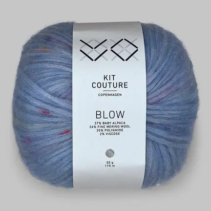 Blow garn fra Kit Couture i farven himmelblå
