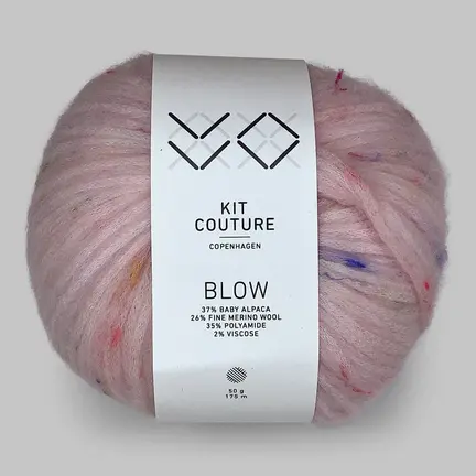 Blow garn fra Kit Couture i farven lyserød