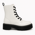 Hvid lak combat støvle med sort plateau sål, snørebånd og lynlås i siden