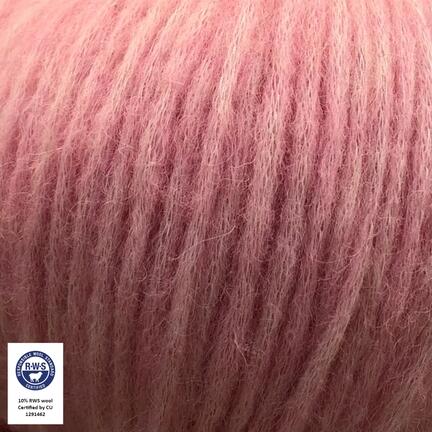 close up af garnet snefnug fra camarose i farven candyfloss