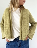 model ifoert plaine cardigan light fra leknit lene holme samsøe strikket i isager soft fine