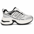 Chunky Streetz sneaker i hvid, sølv og sort på hvid baggrund
