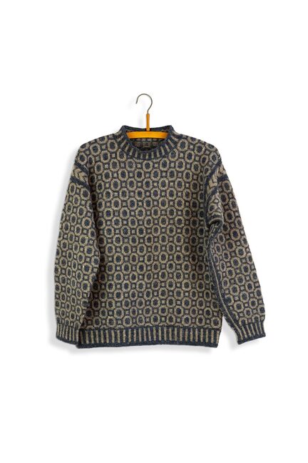 Dæxel sweater no 2 fra Marianne Isager. Strikket i Merilin farve 47 og 7s
