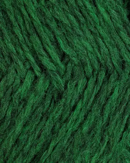 close up af garnet vams fra rauma i farven gran meleret