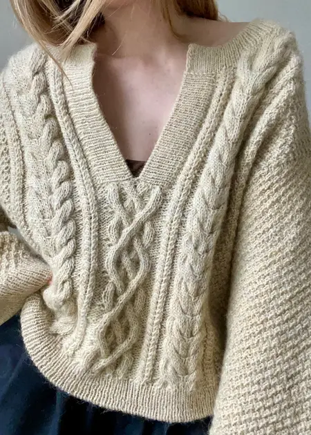 Close up af Boreas Sweater fra Aegyoknit