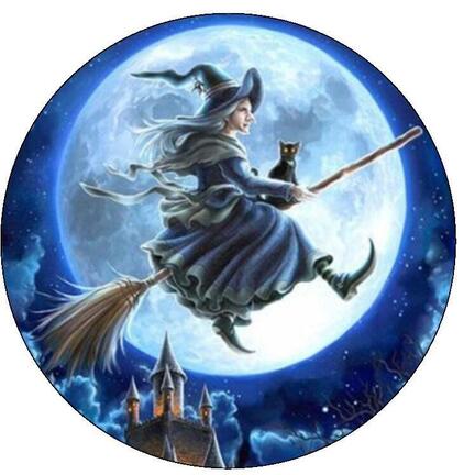 Rundt Halloween sukkerprint med flyvende heks, sort kat og fuldmåne
