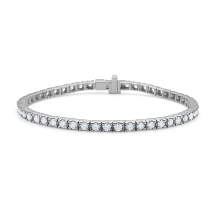TENNIS bracelet in 14 karat white gold with 2.50 ct. diamonds.
