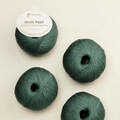 4 garnnoegler i kvaliteten arctic pearl fra pascuali i farven seaweed 18