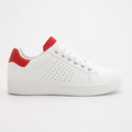Hvide sneakers med røde detaljer, klassisk unisex design med komfortabel pasform og moderne look.