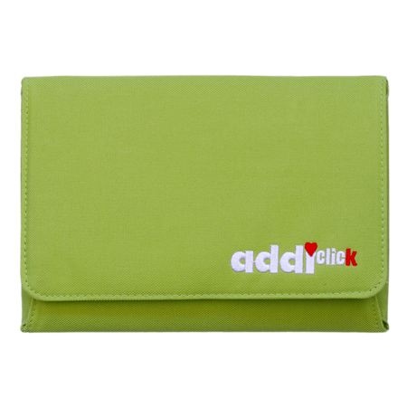 lukket groent etui som indeholder rundpindesaet i bambus fra addi