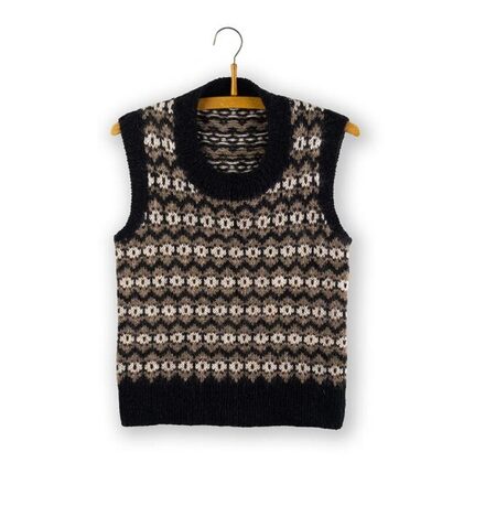 selve flora slipover af camilla vad jensen yarn og silk mohair fra isager