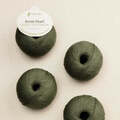4 garnnoegler i kvaliteten arctic pearl fra pascuali i farven olive 20