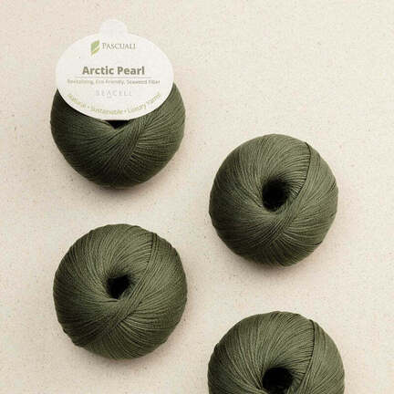 4 garnnoegler i kvaliteten arctic pearl fra pascuali i farven olive 20