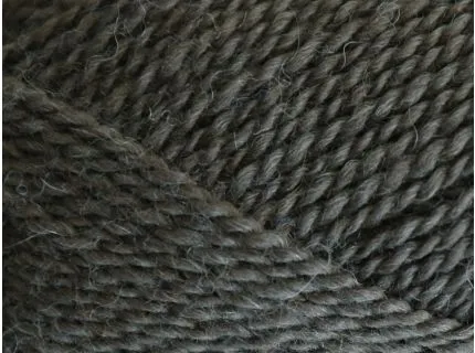 Close up af Garnnøgle Marshdale fra Filcolana i farven cactus grey 399