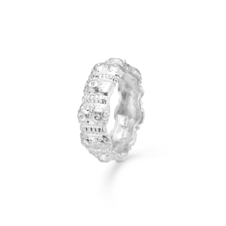 Urchin Elegance ring made in 925 pure sterling silver.