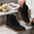 Sorte mid-cut sneakers med fire velcrolukninger og naturgummifarvet ydersål