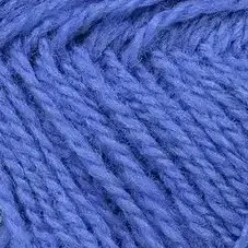 close up af garnet finull fra Rauma i farven jeansblå 4036
