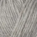 close up af knitting for olive heavy merino garnnøgle i farven morgendis