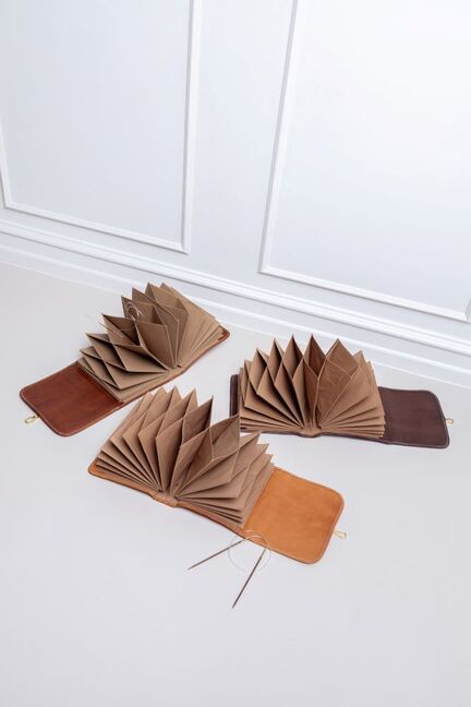 tre project 93 på gulv i farverne woodsmoke walnut og burned tan