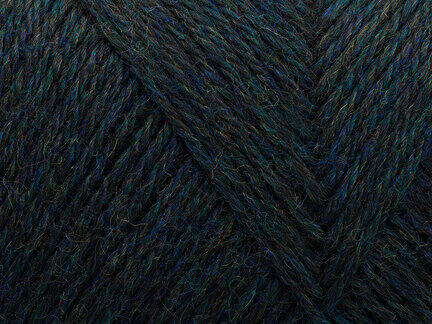 close up af garnet arwetta classic fra Filcolana i farve 679 north atlantic