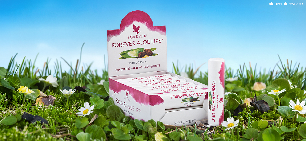 Forever Aloe Lips 12 stk. i æske står i græsset