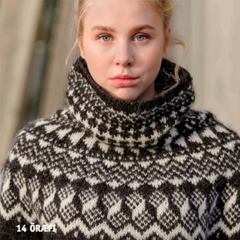 close up af model ifort oraefi sweater strikket i lettlopi forside paa strikkeopskrift