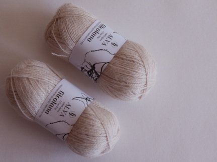 to nøgler alva fra filcolana i farve 383 champagne