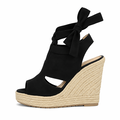 Sort kilehæl sandal med bindebånd og flettet espadrillesål til kvinder på hvid baggrund fra Topsko.dk