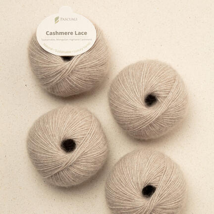 Pascuali Cashmere 6/28 – farven Taupe. Økologisk luksusgarn i 100% cashmere uld, varm beigegrå nuance