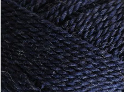 Close up af Garnnøgle mashdale fra filcolana i farven 145 navy blue
