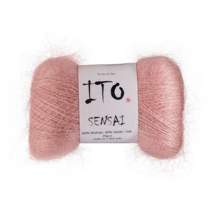 Garnet sensai fra ITO yarn i farven Cherry Blossom