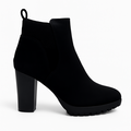 Sort dame ankelstøvle i ruskind med blokhæl og plateau-sål