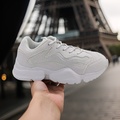 Hvide sneakers