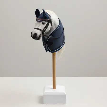 Cheval Roi Le Monde kæphest Paloma med udstyr og tilbehør