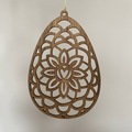 Påskeæg i valnødfiner – laserskåret ornament til påske