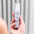 infinite by Forever firming serum med pumpefunktion