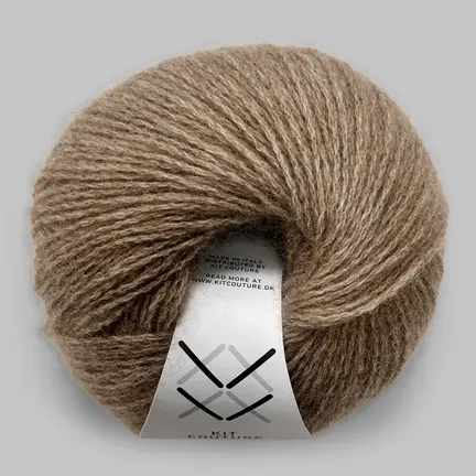 Garnnøgle 100% Cashmere fra Kit Couture i farven camel