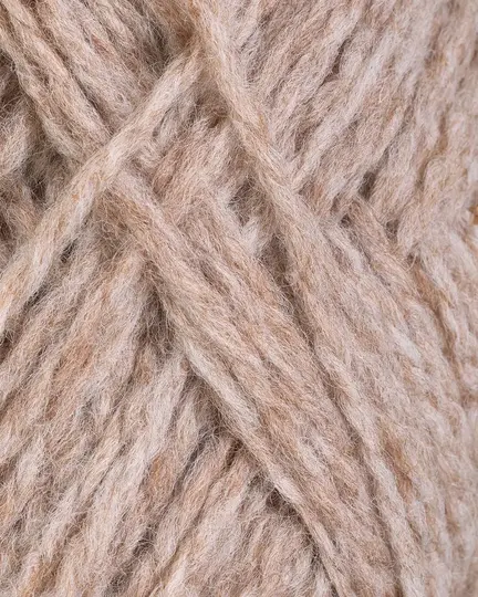 close up af garnet vams fra rauma i farven beige meleret