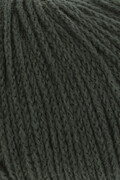 Close up af Garnøgle af kvaliteten nomad fra Lang Yarns i farven mørk grøn